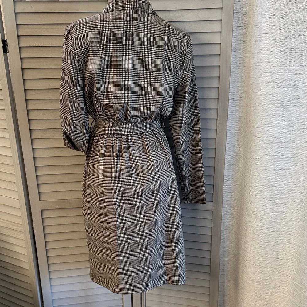 Calvin Klein Black and cream Herringbone pattern Wrap Dress~very classy! - Picture 10 of 13